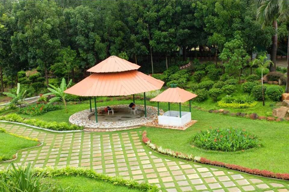 Pragati Resorts Kundakal Екстер'єр фото
