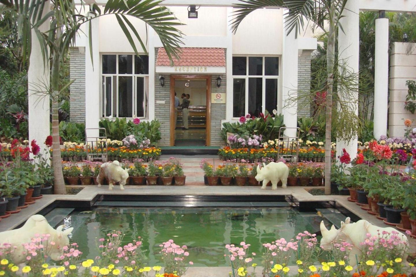 Pragati Resorts Kundakal Екстер'єр фото